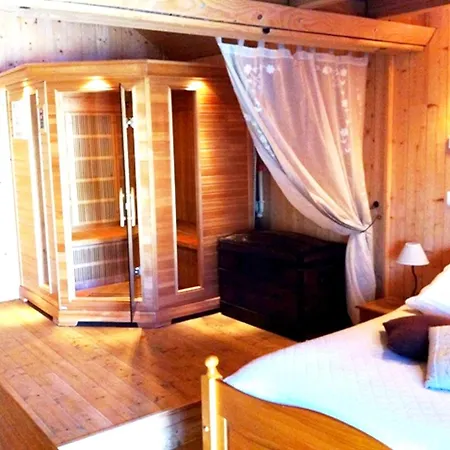 Holiday home Maison Spacieuse Avec Piscine Et Vue Sur Jardin A *