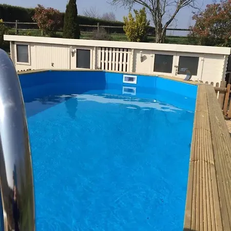 Holiday home Maison Spacieuse Avec Piscine Et Vue Sur Jardin A Fourches