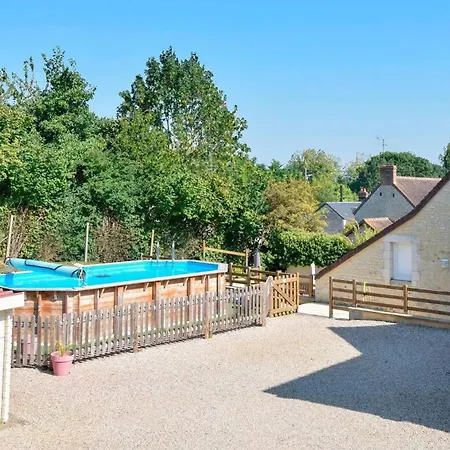 Maison Spacieuse Avec Piscine Et Vue Sur Jardin A Сasa de vacaciones *