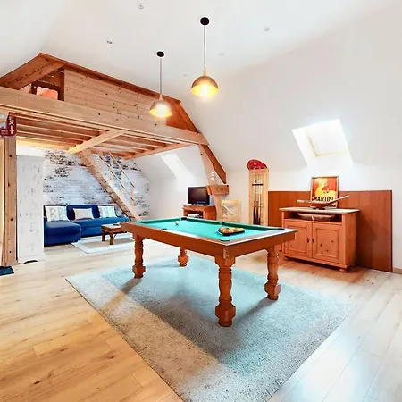 Semesterbostad Maison Spacieuse Avec Piscine Et Vue Sur Jardin A Fourches