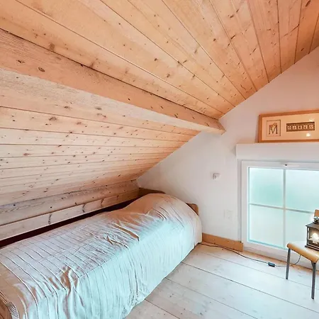 Maison Spacieuse Avec Piscine Et Vue Sur Jardin A * Fourches