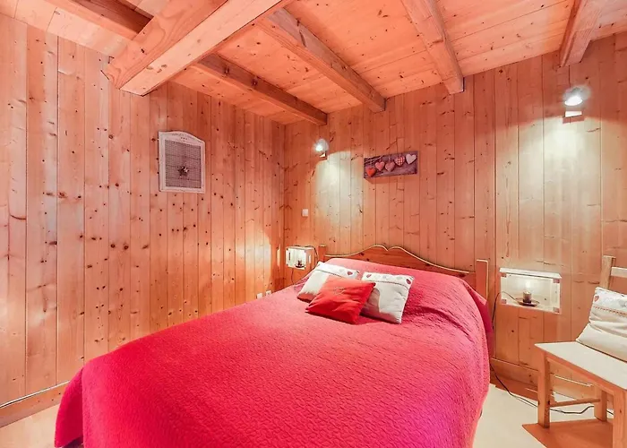 Maison Spacieuse Avec Piscine Et Vue Sur Jardin A * Fourches