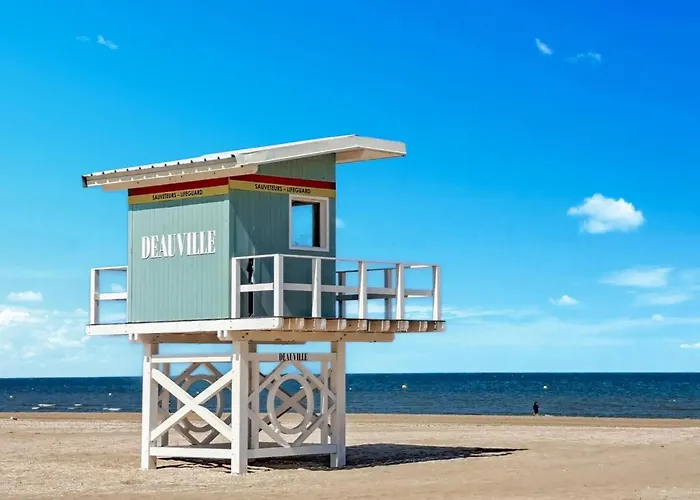 Сasa de vacaciones Maison Spacieuse Avec Piscine Et Vue Sur Jardin A