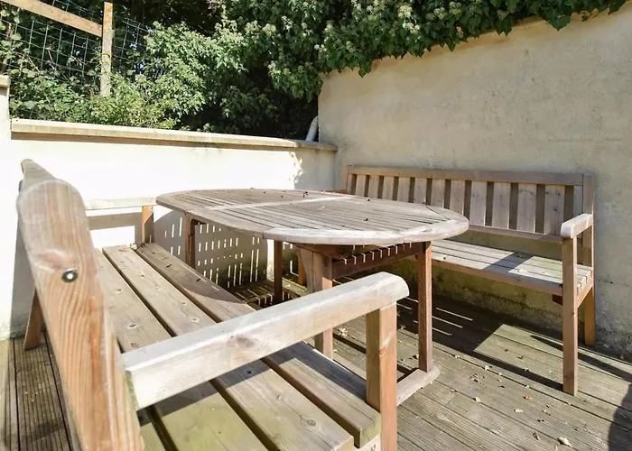Maison Spacieuse Avec Piscine Et Vue Sur Jardin A Сasa de vacaciones Fourches